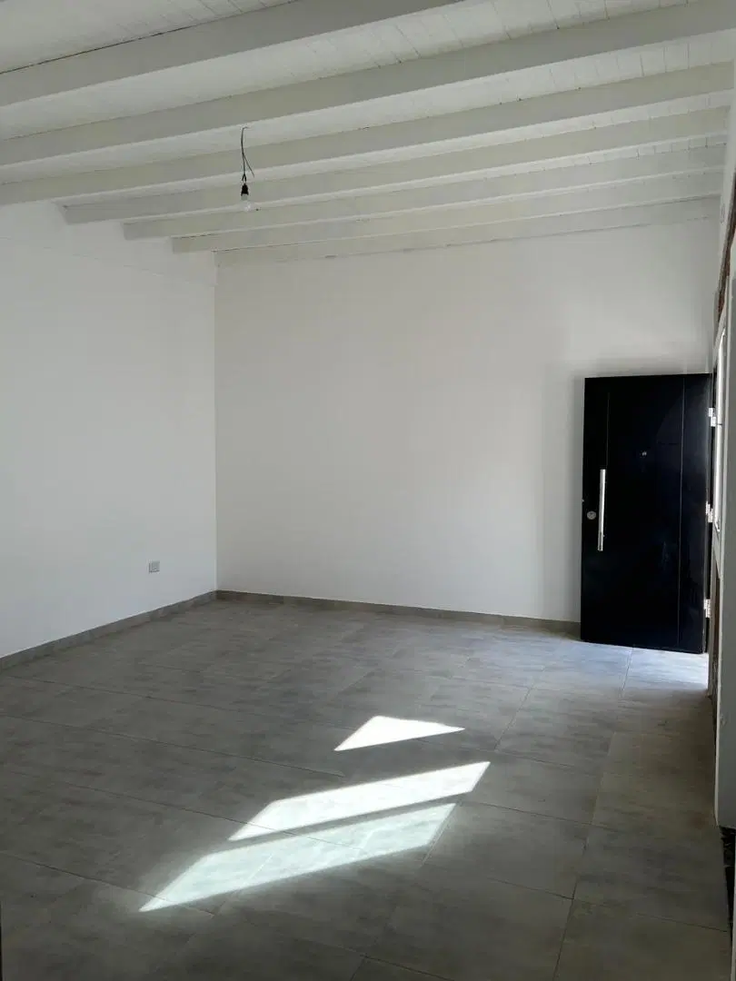 Departamento tipo casa PH 2 ambientes con patio amplio 1
