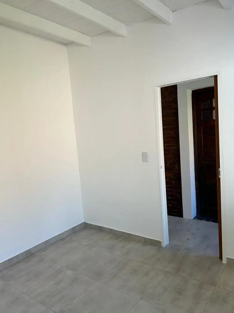 Departamento tipo casa PH 2 ambientes con patio amplio 3