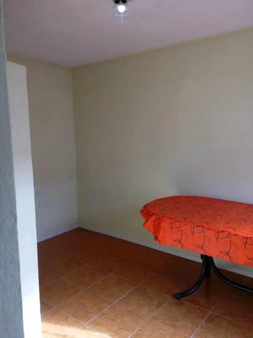 Ph departamento tipo casa 3 ambientes con patio Lanus Este 4
