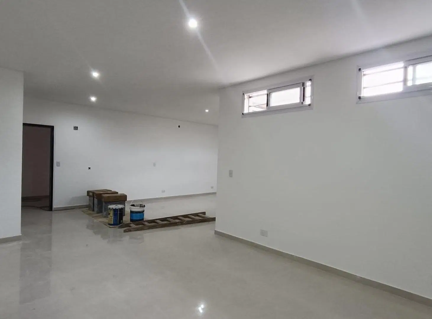 Oficinas, apto profesional, comercial, showroom 3