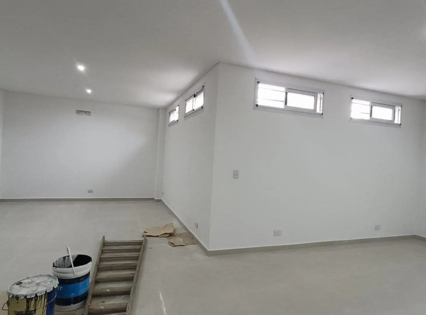 Oficinas, apto profesional, comercial, showroom 4