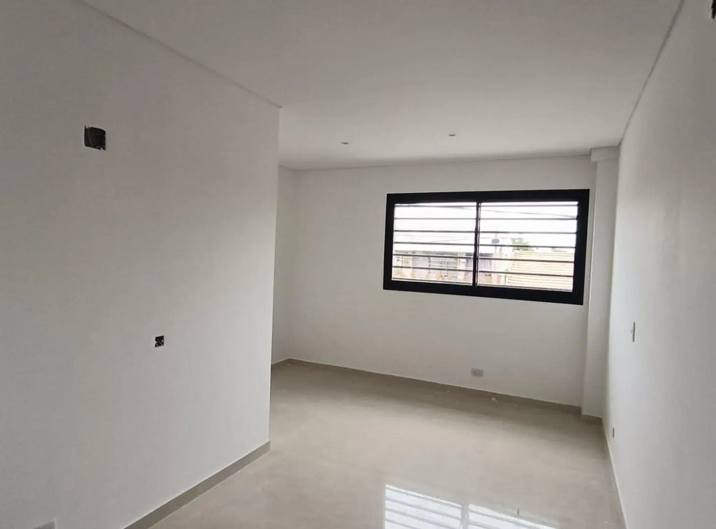 Oficinas, apto profesional, comercial, showroom 8