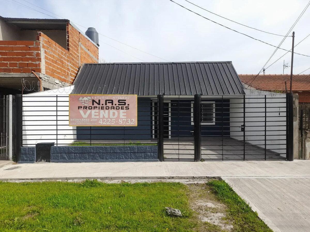 Foto de Venta Ph Al Frente 3 Amb. Patio Y Cochera Banfield Permuta -, imagen 2