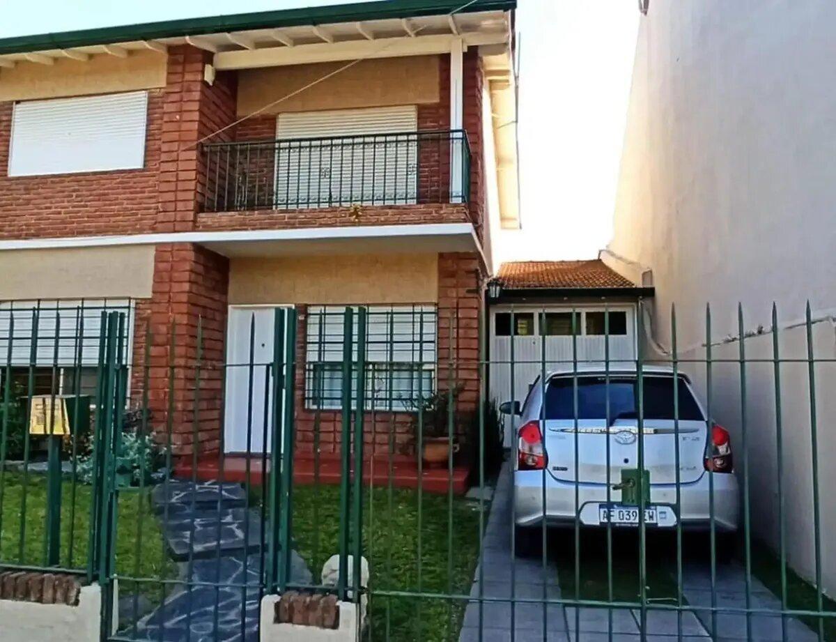 Foto de Venta Casa 5 Ambientes Con Garage Y Quincho, Lote 500 M2, Ac, imagen 1