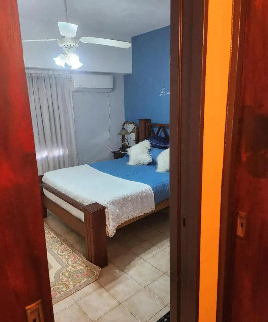 Foto de Casa 4 Ambientes En Lanús Oeste Con Cochera, Quincho Y Pilet, imagen 5