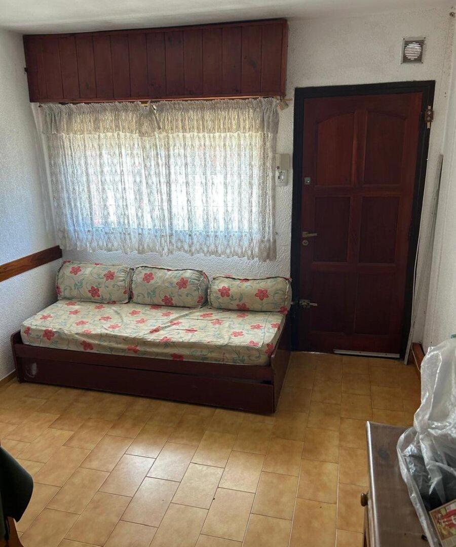 Foto de Duplex 2 ambientes con partio y cochera Santa Teresita 4 cuadras del mar, imagen 2