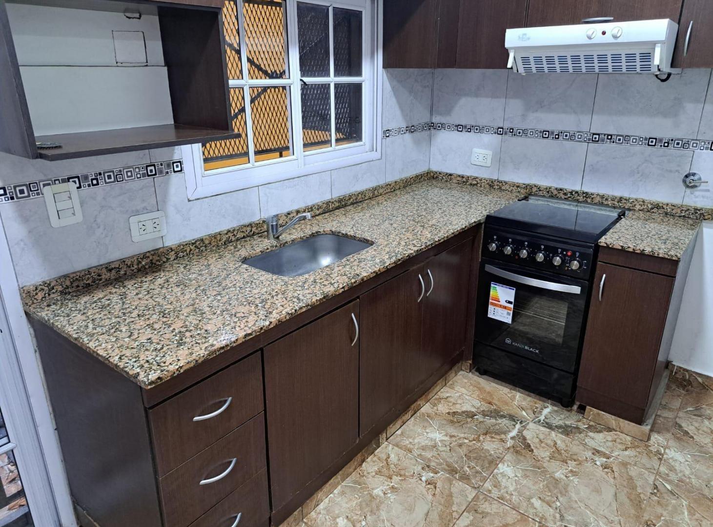 Foto de Duplex de 3 ambientes con cochera, patio y parrilla, imagen 5