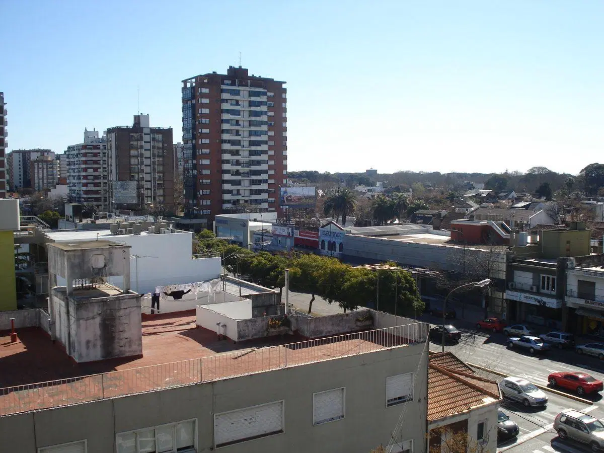IMPECABLE depto de 2 ambientes con cochera cubierta en Alquiler en Martínez 2