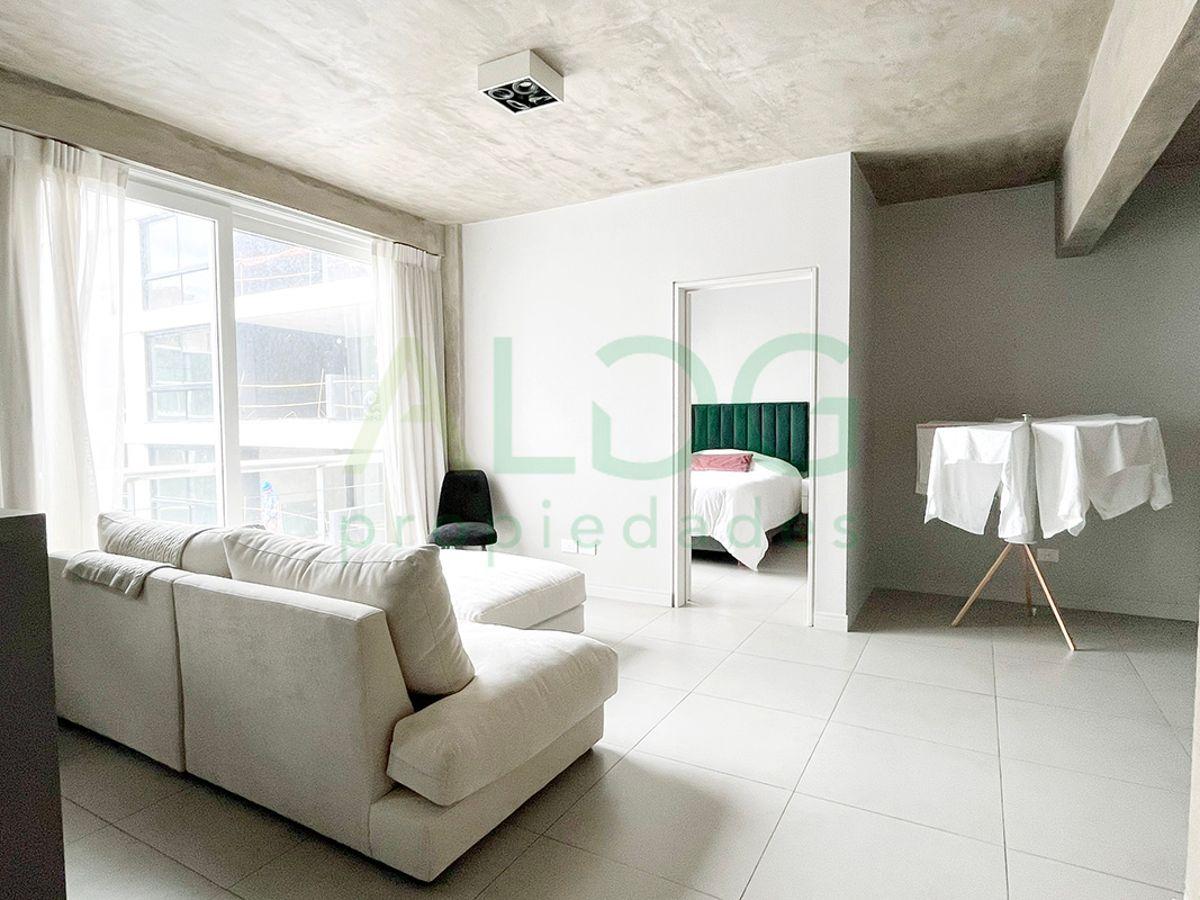 Foto de Castañeda y Sucre | Amplio 2 amb | Baño y toilette, imagen 4