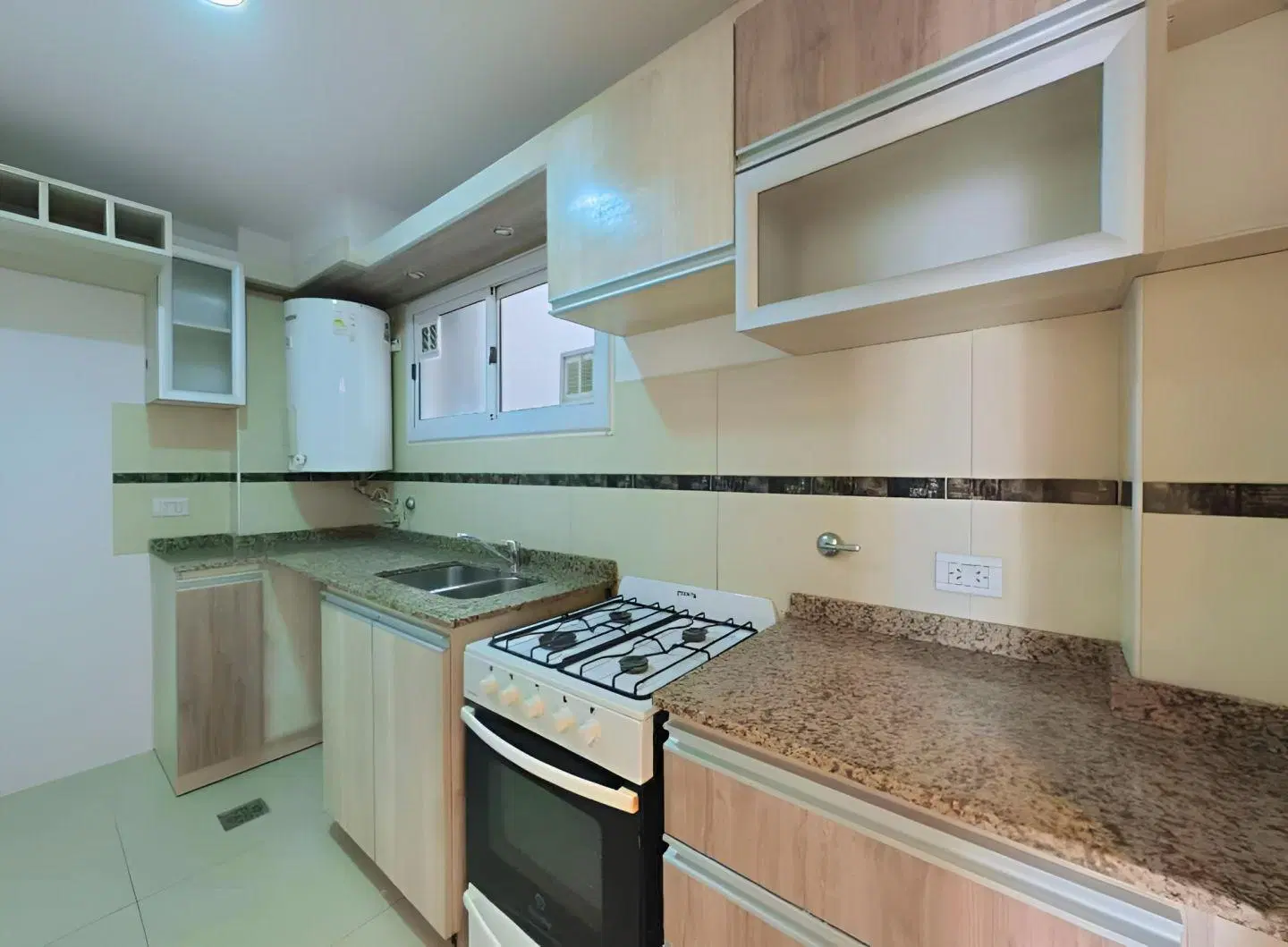 VENTA DEPARTAMENTO 3 AMBIENTES EN LAS CAÑITAS 5