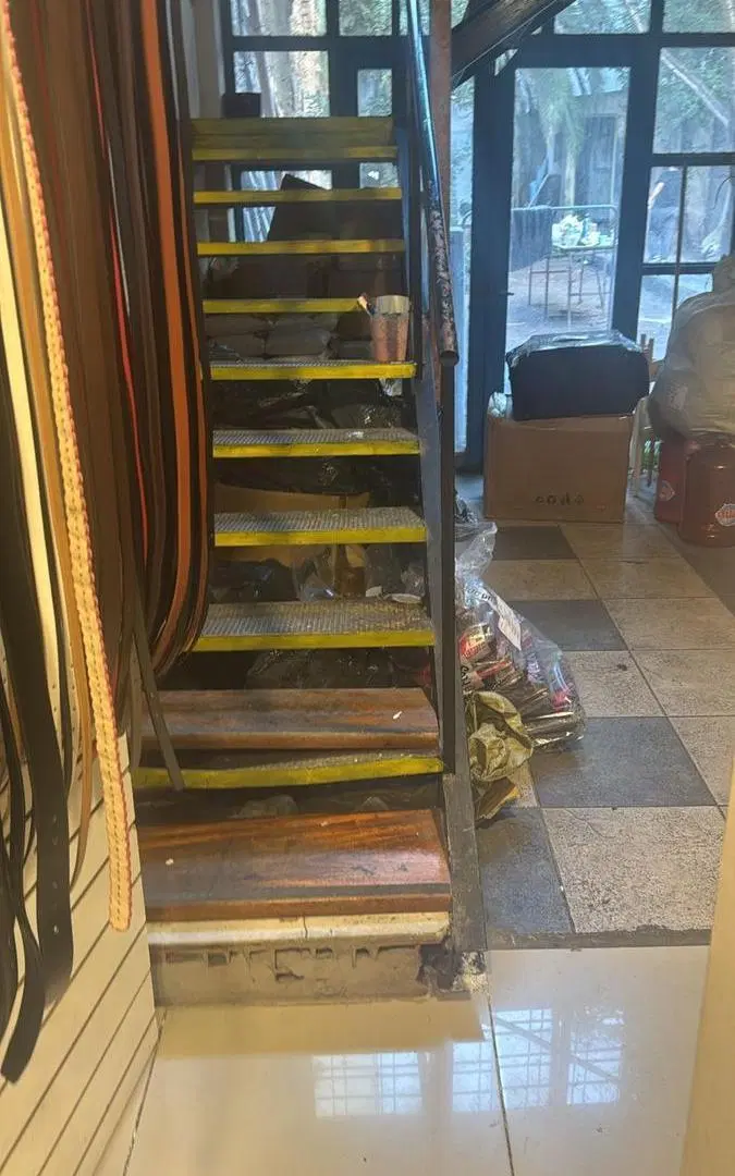 Local Comercial en Av. Santa Fe y Pueyrredon. Sin expensas. Apto todo destino 3