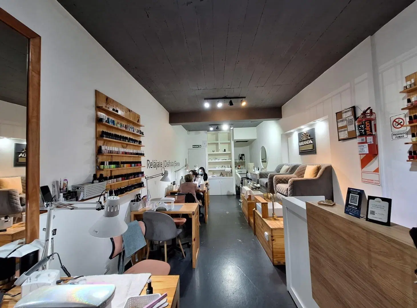 Local en Alquiler y Venta en Anasagasti y Santa Fe, a metros de Alto Palermo 4