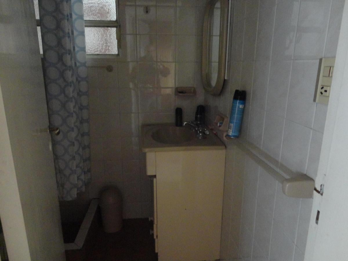 Propiedad Ideal 2 Familias  Casa + Dpto 3 Amb c/u en Venta