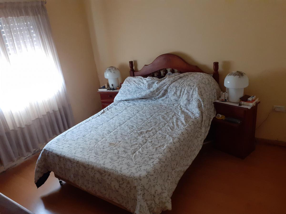 Foto de Hermoso Chalet 4 Amb en Venta, imagen 5