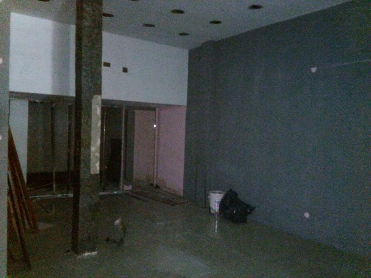 Foto de Amplio local en alquiler Sobre peatonal Laprida, imagen 3