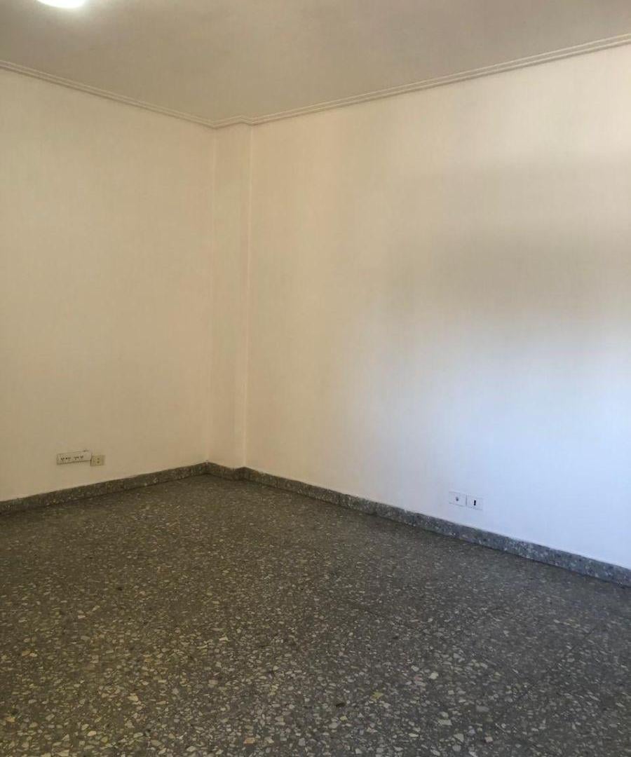 Foto de AMPLIO DEPARTAMENTO DE 2 AMBIENTES EN ALQUILER, imagen 1