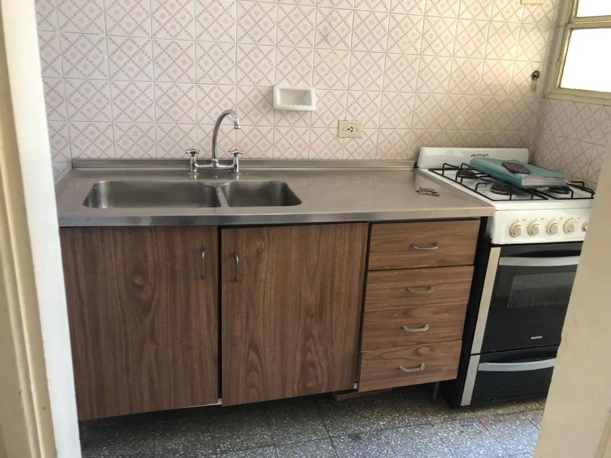 AMPLIO DEPARTAMENTO DE 2 AMBIENTES EN ALQUILER 8