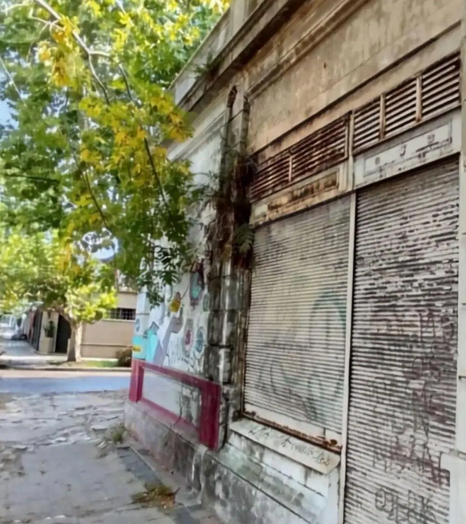 Lote en Venta en Esquina en Remedios de Escalada 2