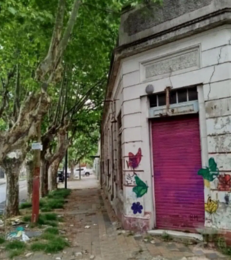 Lote en Venta en Esquina en Remedios de Escalada 4
