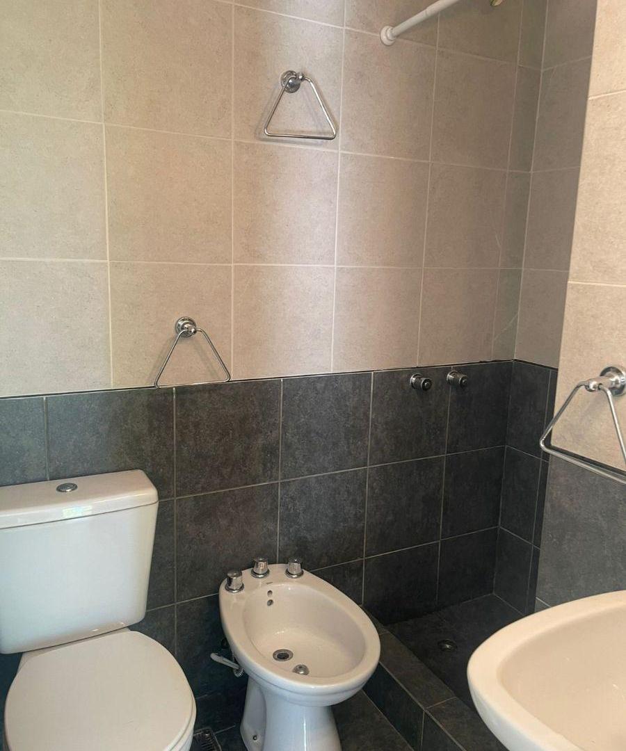 Foto de Excelente propiedad de 3 amb en Pueyrredón 751, 2°A Lomas de Zamora, imagen 2