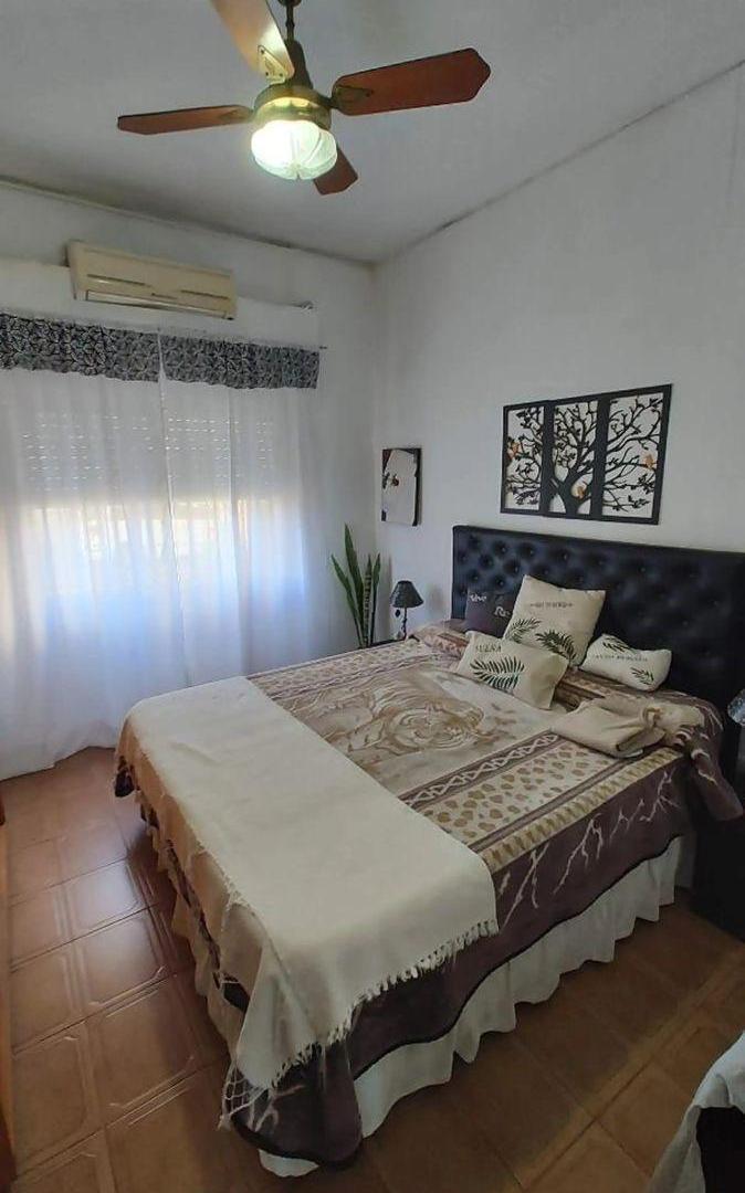 Foto de Casa 3 Amb c/ Garage, Fondo Libre y Dpto 2 Amb, imagen 5