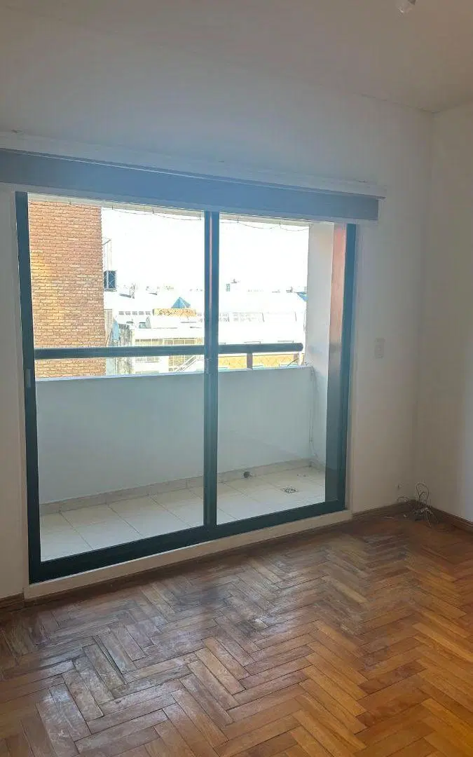 EXCELENTE 2 AMBIENTES LUMINOSO.UBICACION PRIVILEGIADA 2