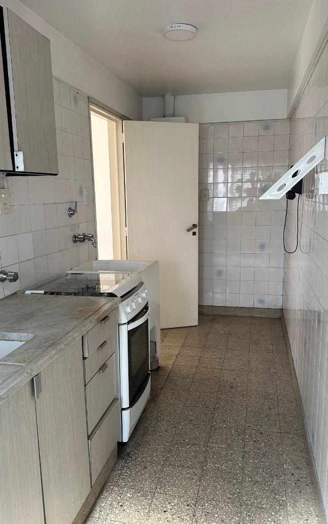 Foto de EXCELENTE DEPARTAMENTO 2 AMBIENTES MUY LUMINOSO-, imagen 3