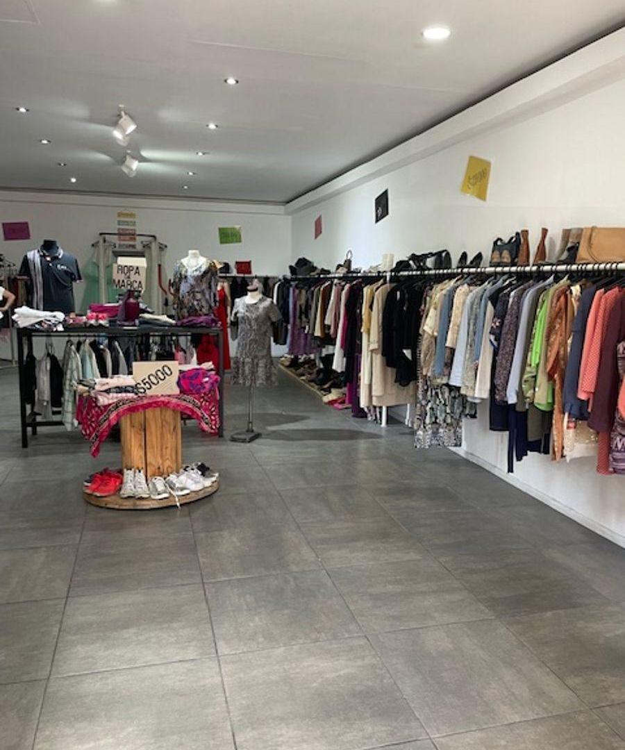 Foto de Local comercial de 83 m² en alquiler en Villa Devoto Sobre av. san Martin 4900, imagen 3