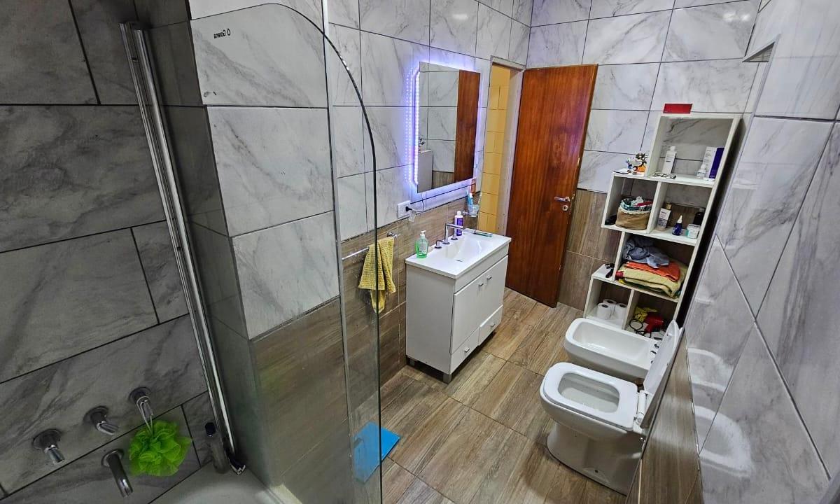 3 Ambientes en 2 Niveles - Patio - Pb - Reciclado a Nuevo - 78 m² - Impecable 5
