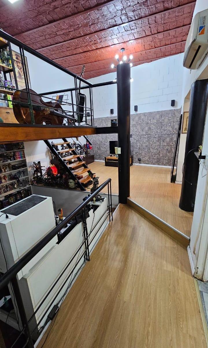 3 Ambientes en 2 Niveles - Patio - Pb - Reciclado a Nuevo - 78 m² - Impecable 4