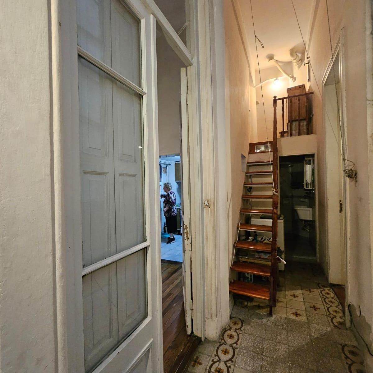 6 Ambientes - 2baños - Semipiso 118 m² Balcon Frente - Categoria - Amoblado 2