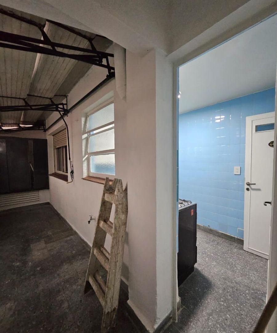 Foto de 2 AMBIENTES P.B. INTERNO - PATIO CON CERRAMIENTO - A 1 CUADRA SHOPPING, imagen 2