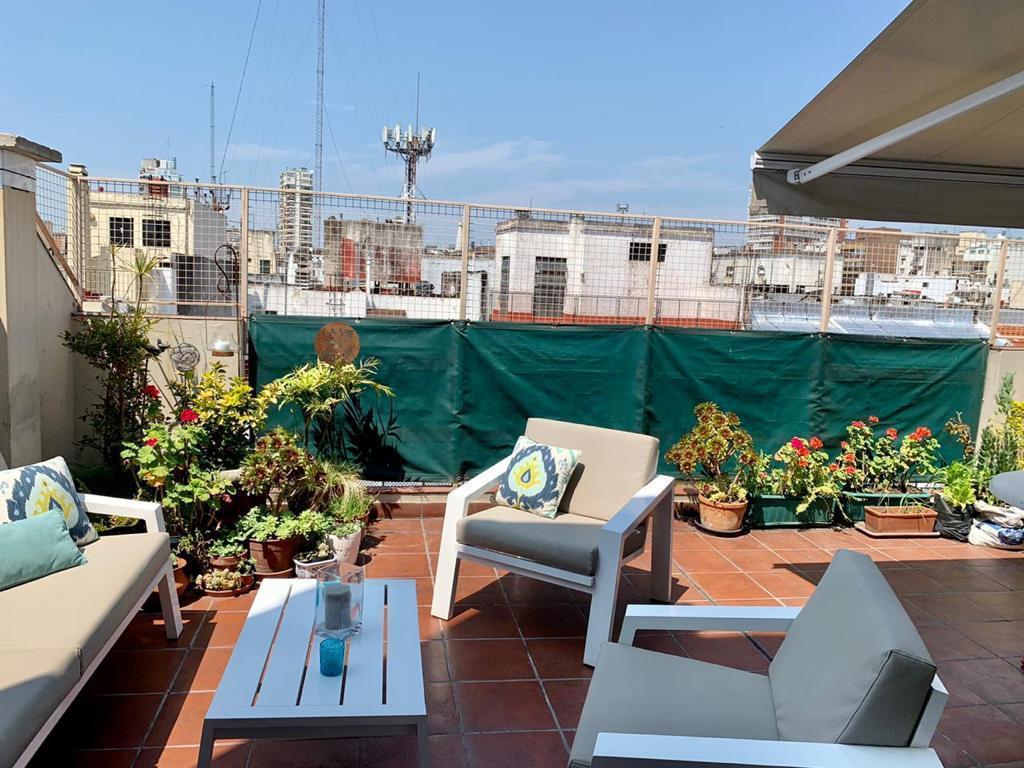 Foto de Uriburu al 1200 - RETASADO! - TERRAZA DE 30 M2 65 M2 CUB 6 SEMICUB =, imagen 2