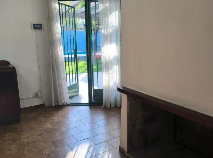 ALQUILER - EXCELENTE CASA CON 3 DORMITORIOS - B° EL REFUGIO  5