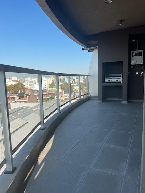 A estrenar, 2 ambientes, balcon con parrilla