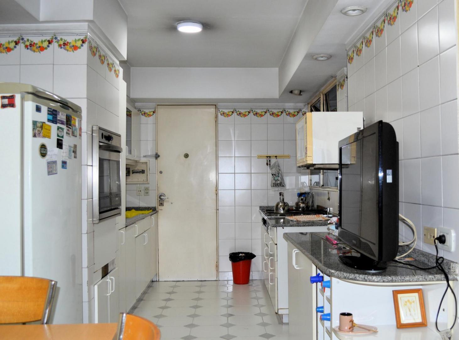 Foto de Departamento en venta 3 ambiente con dependencia cochera y baulera., imagen 5