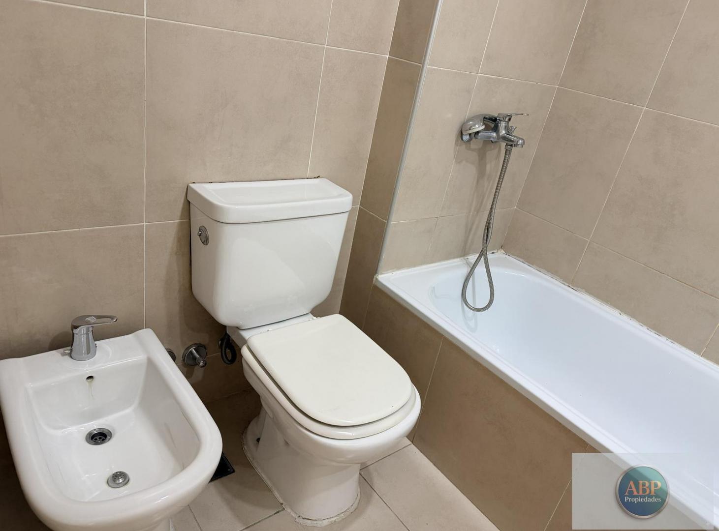 Foto de ¡IMPECABLE MONOAMBIENTE CON BALCÓN EN ALQUILER - APTO PROFESIONAL!, imagen 5