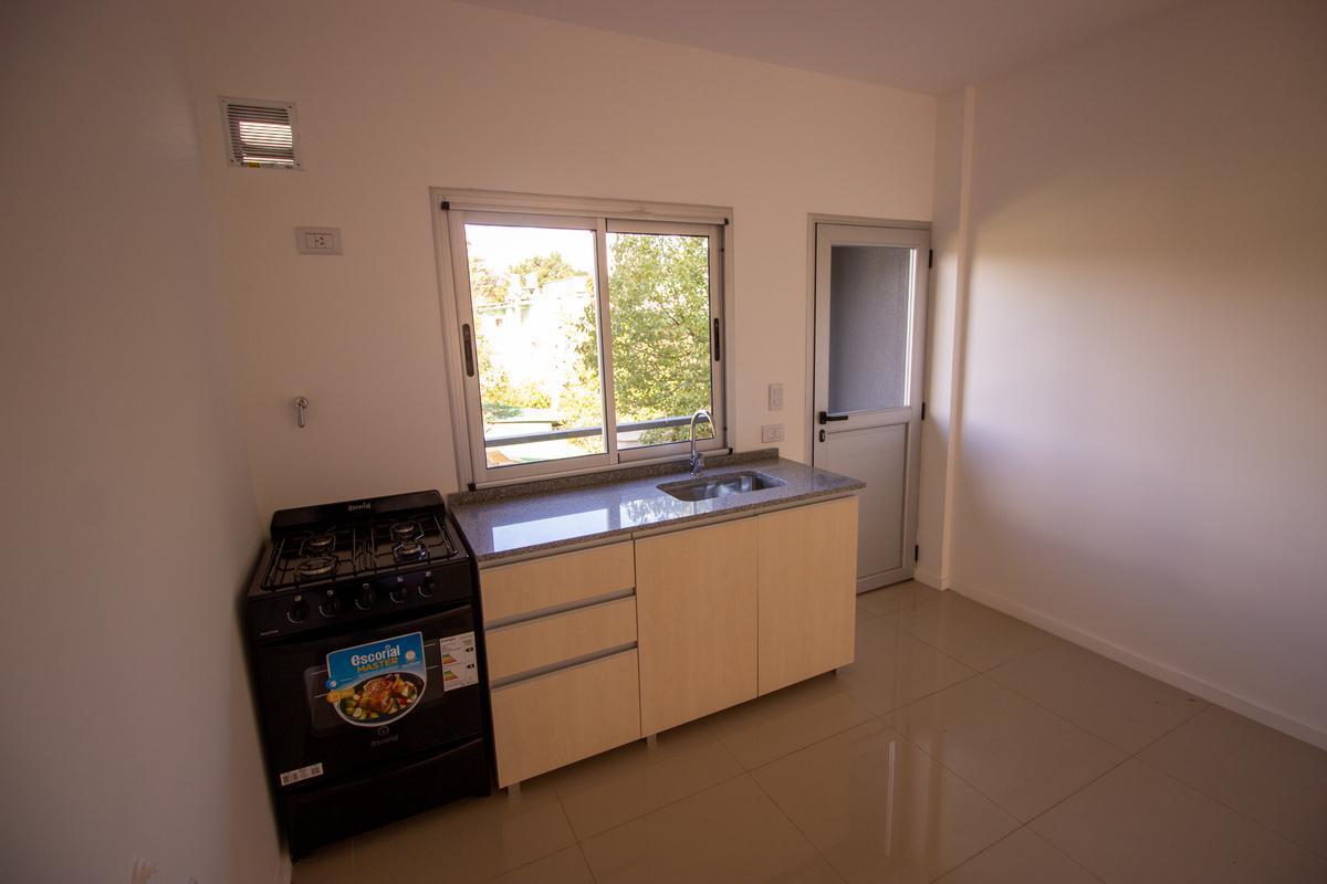 Departamento - Ingeniero Adolfo Sourdeaux 4