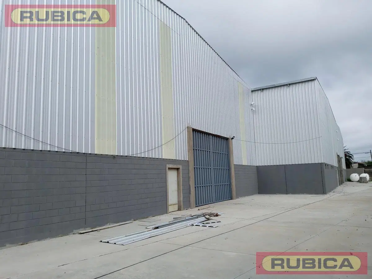 Alquiler Galpon 1.080 m2 en Complejo de depositos con seguridad - Pacheco 2