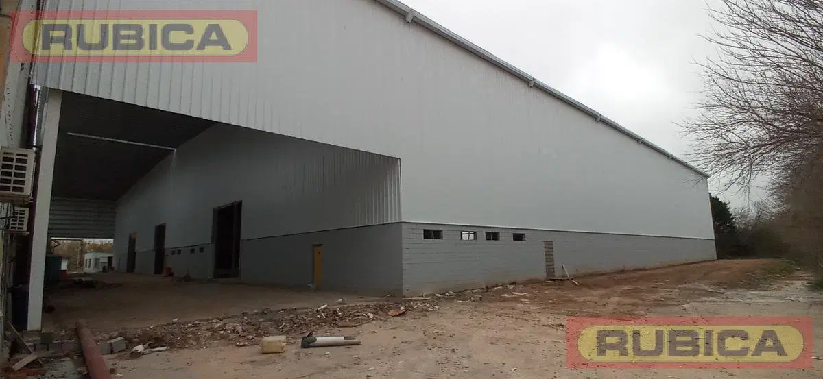 Alquiler Galpon 4.000 m2 Panamericana km.25 Don Torcuato con seguridad 3
