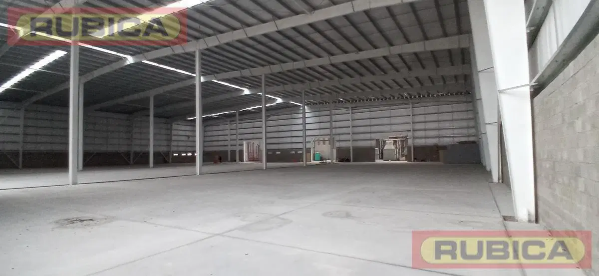 Alquiler Galpon 4.000 m2 Panamericana km.25 Don Torcuato con seguridad 2