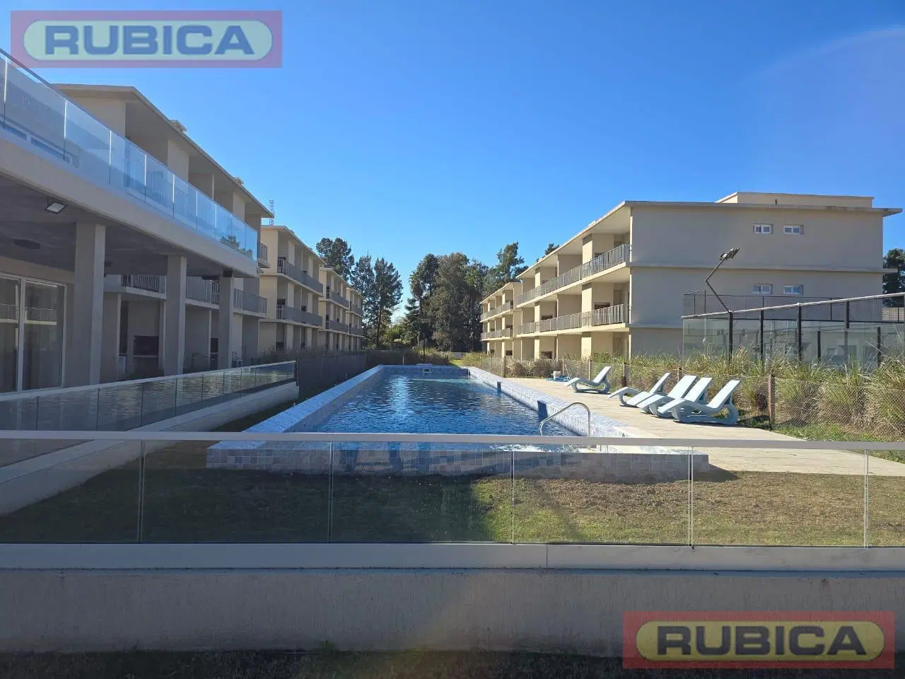 Casa en ALQUILER - CHIC Village PILAR 2