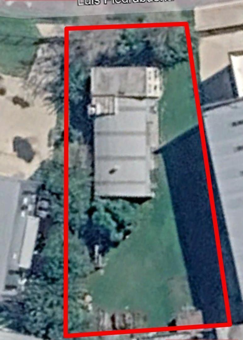 Foto de FRACCION INDUSTRIAL CON DEPOSITO Y OFICINAS - Area de Promoción El, imagen 2
