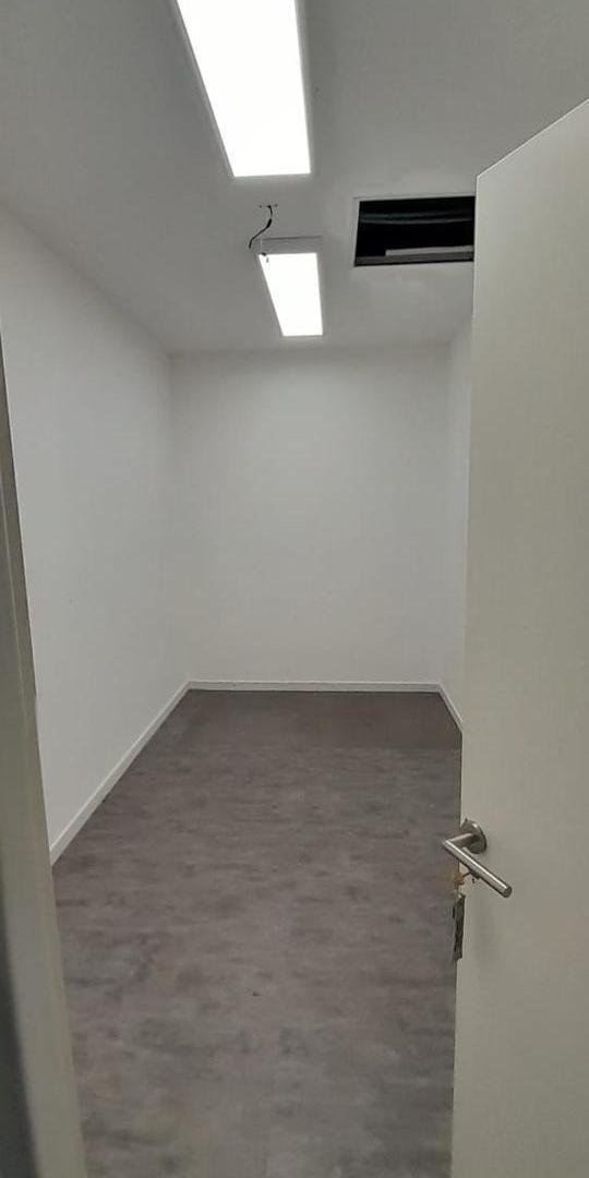 Foto de Alquiler Oficina 480 m2 en 1er piso - Panamericana km. 39 y Avda, imagen 2