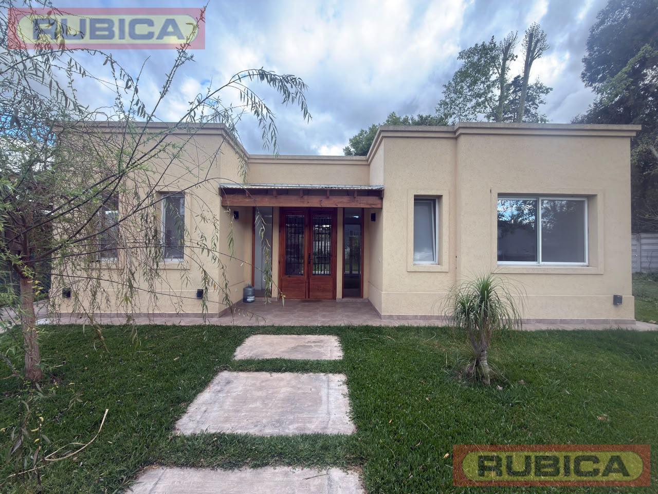 Casa en alquiler Barrio Magna