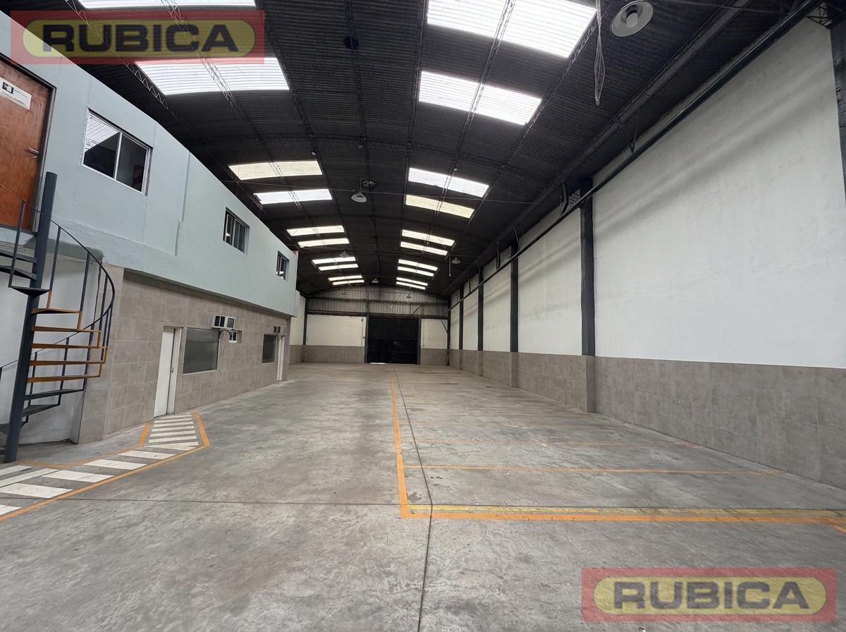 Foto de Inmueble industrial con oficinas y playa de maniobras – Don Torcuato, imagen 3