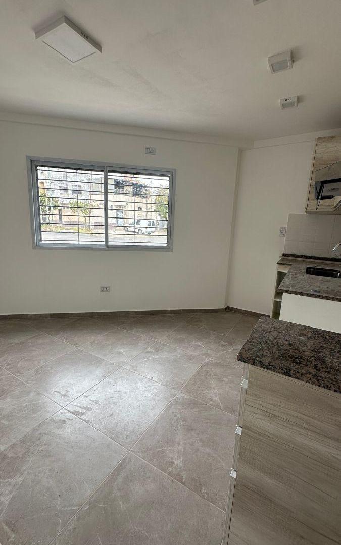 Foto de Departamento 2 ambientes a estrenar en temperley, imagen 5