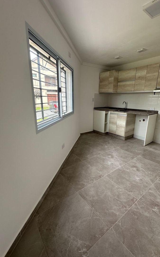 Foto de Departamento 2 ambientes a estrenar en temperley, imagen 4