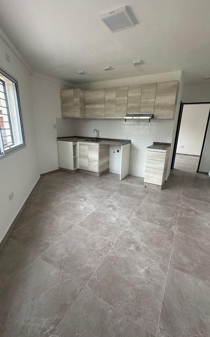 Foto de Departamento 2 ambientes a estrenar en temperley, imagen 1