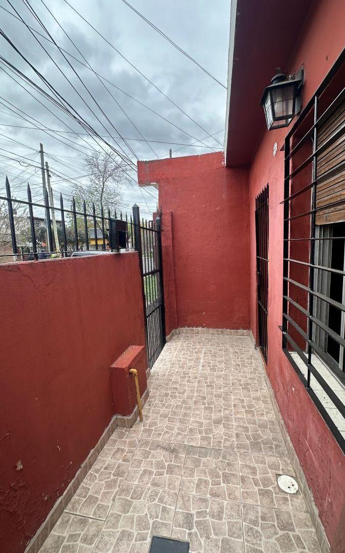 Foto de PH 2 AMBIENTES AL FRENTE EN ALQUILER – MONTE CHINGOLO, imagen 2